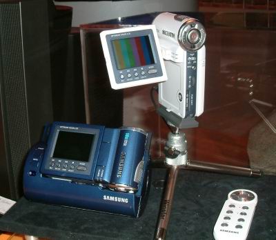 CES 2003:三星将在日销售内置硬盘的MPEG-4摄像机 -DOIT-数据产业媒体与服务平台