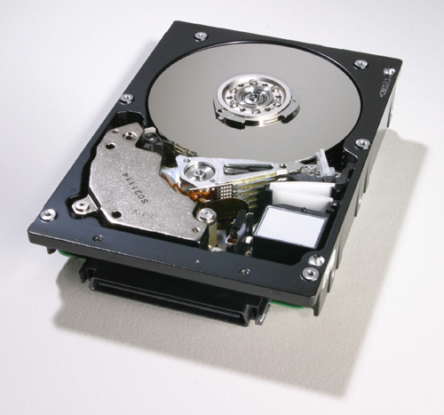 Hitachi GST推出300GB 容量超级企业硬盘-DOIT-数据产业媒体与服务平台